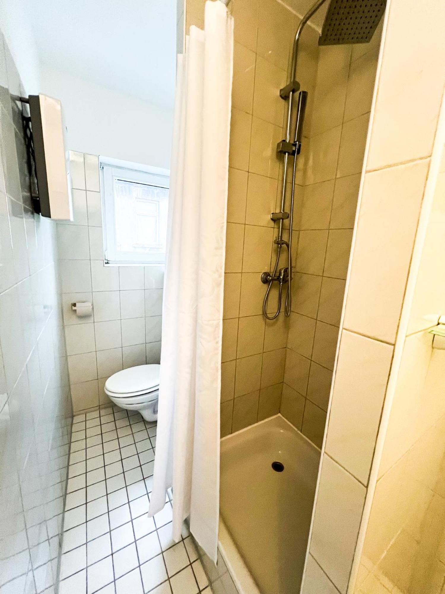 Krefeld House - 20 Min To Dus Airport & Messeアパートメント エクステリア 写真