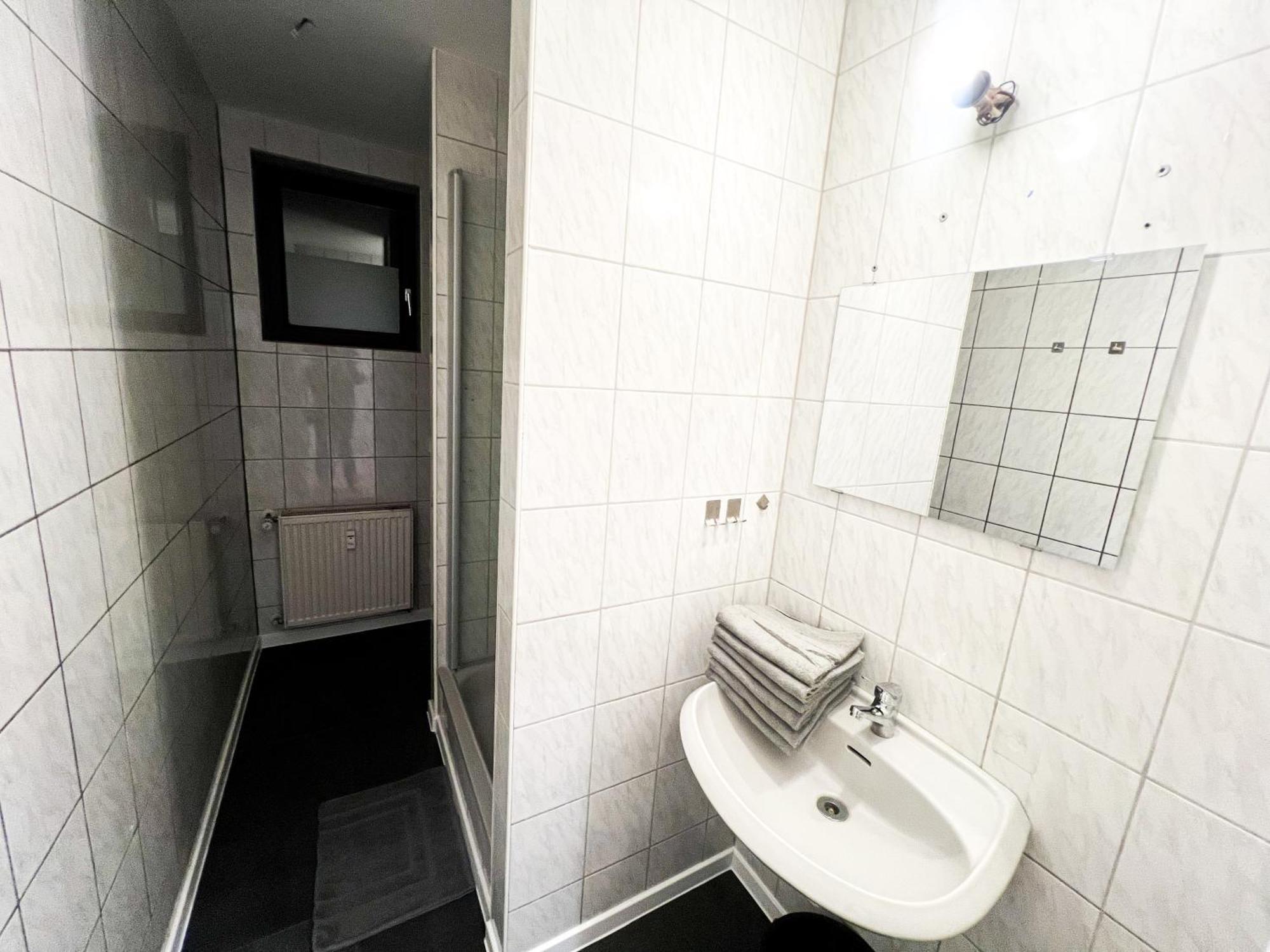 Krefeld House - 20 Min To Dus Airport & Messeアパートメント エクステリア 写真