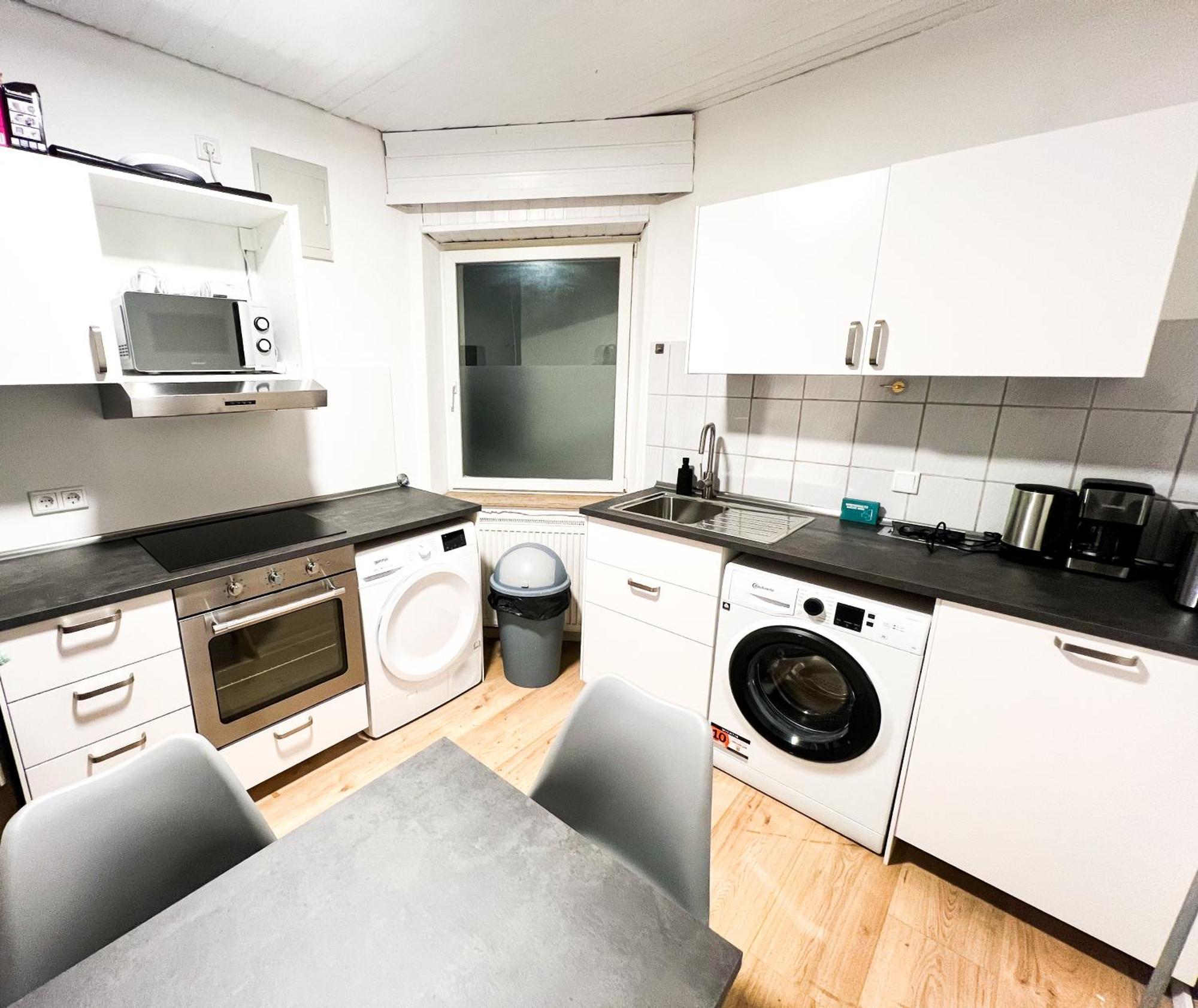 Krefeld House - 20 Min To Dus Airport & Messeアパートメント エクステリア 写真
