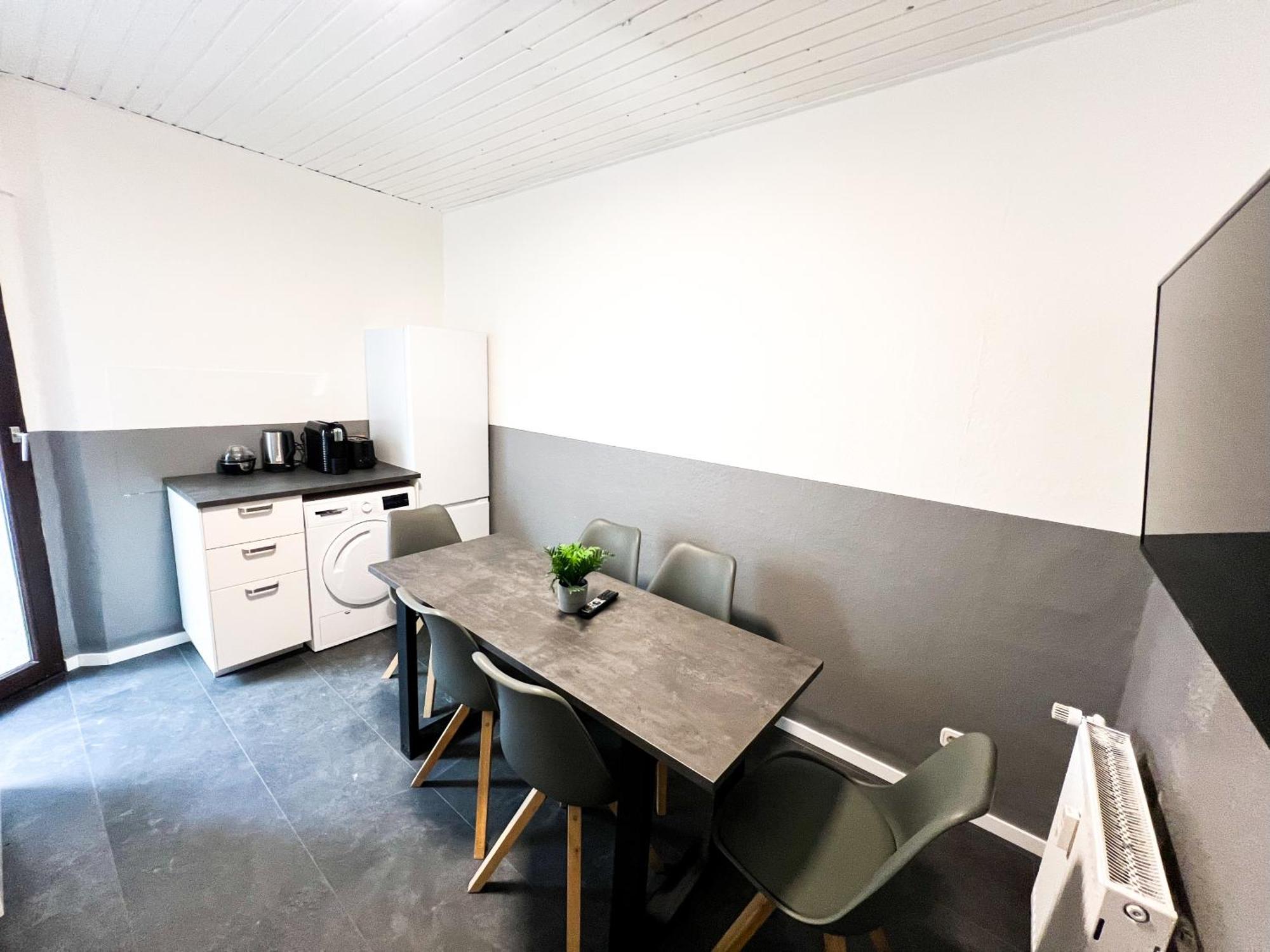 Krefeld House - 20 Min To Dus Airport & Messeアパートメント エクステリア 写真